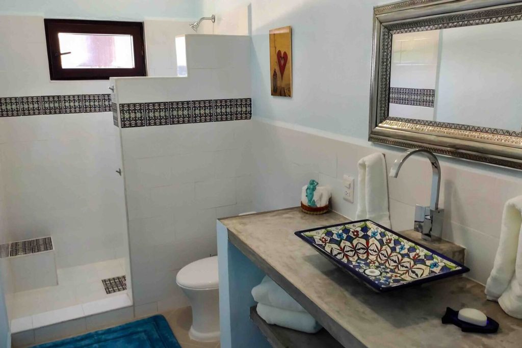 Azul Bathroom